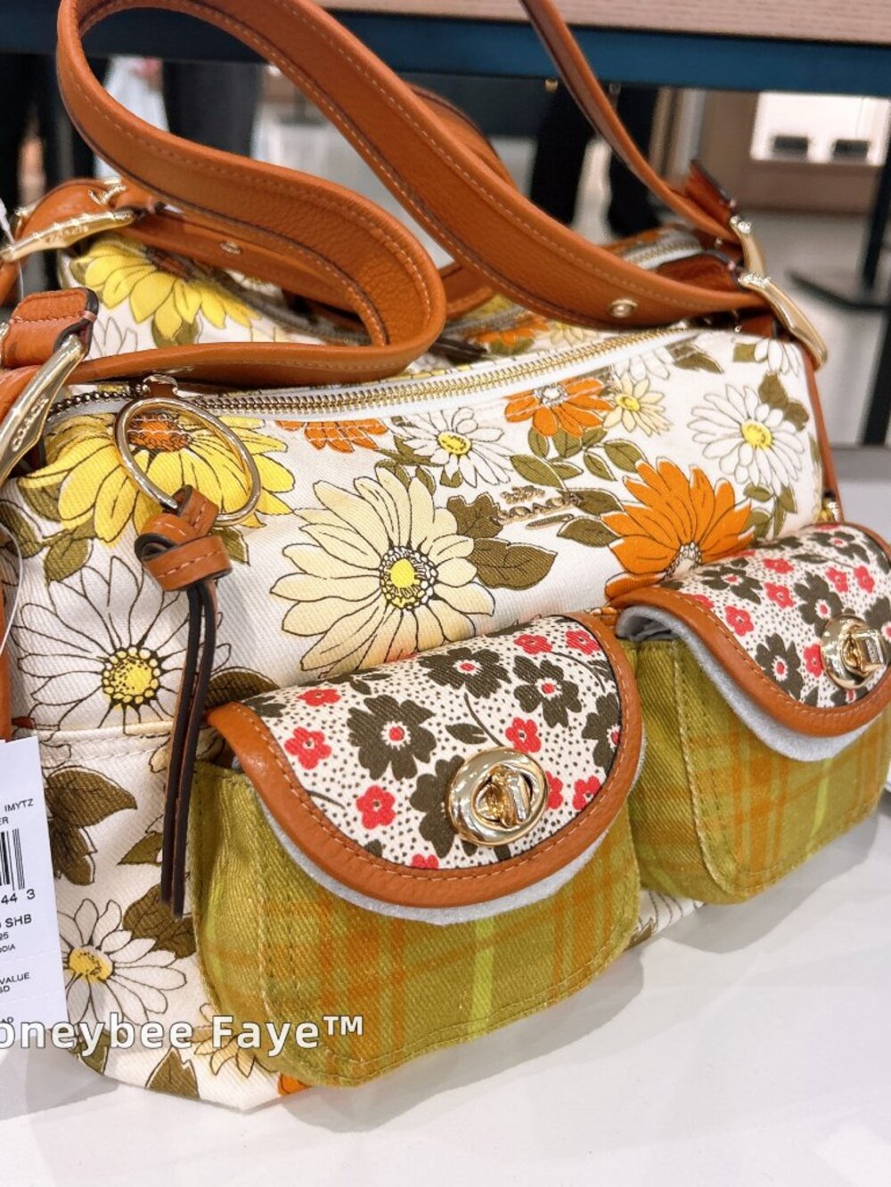 Coach Cargo Shoulder Bag With Floral Print CDW56 - Picture 4 of 10